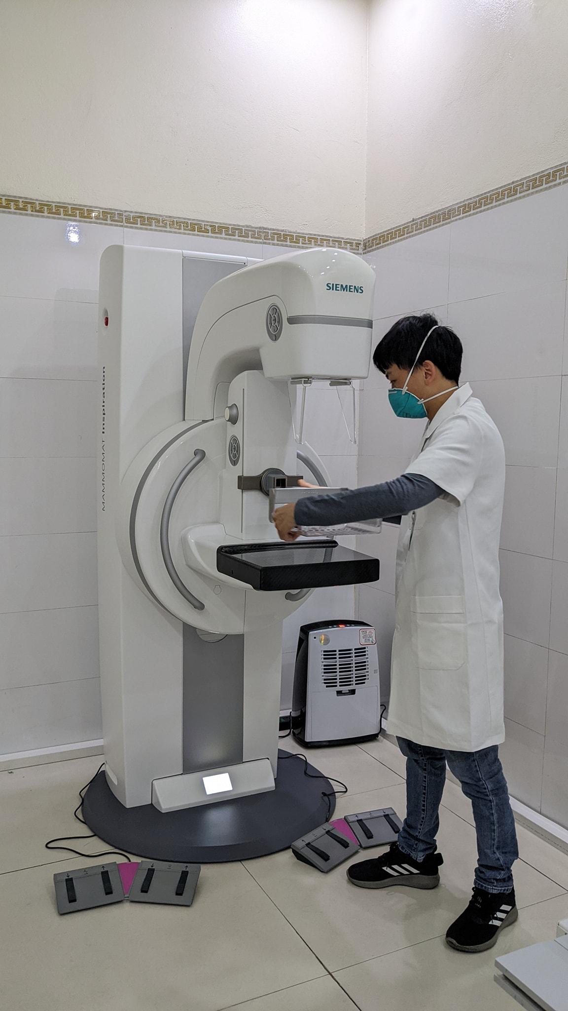 Hoàn thành bàn giao, lắp đặt, hướng dẫn đào tạo máy Chụp nhũ ảnh kỹ thuật số Mammomat Inspiration tại Bệnh viện Đa Khoa Quốc tế Hoàn Mỹ
